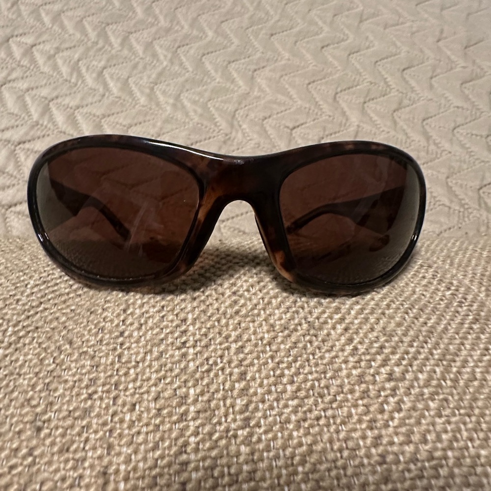 Like New! Costa Del Mar tortoise shell sunglasses. Swordfish style.